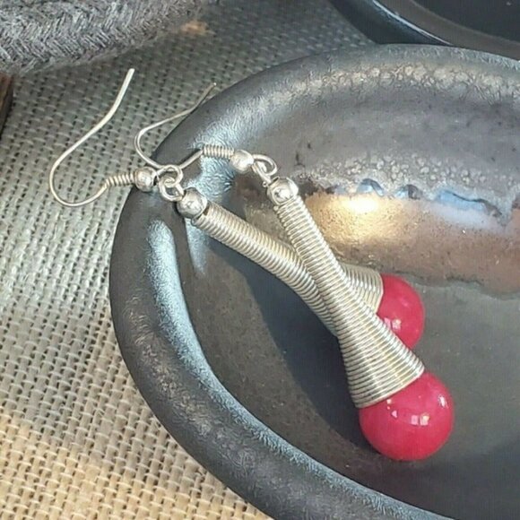 Avant Garde Magenta Malaysia Jade Silver Plated New Wave Dangle Earrings - Picture 2 of 7